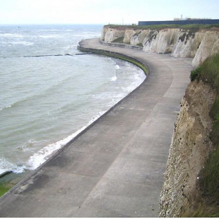 Bella, Two Bedroom Apartment Close To The Beach Margate Extérieur photo