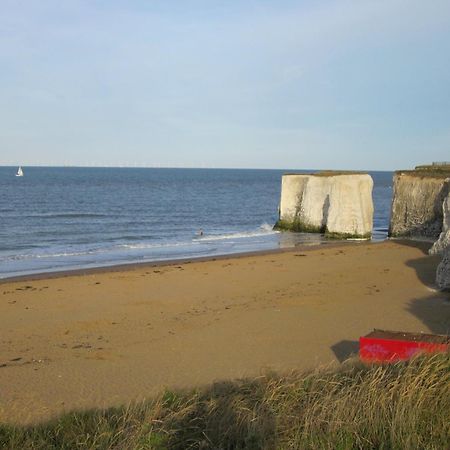 Bella, Two Bedroom Apartment Close To The Beach Margate Extérieur photo